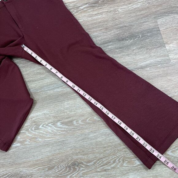 Amour‎ vert Beatrice cropped flare pants maroon - Picture 6 of 8